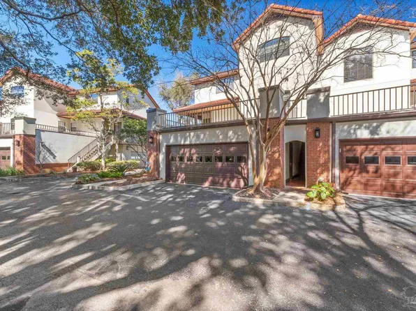 96 Baybridge Dr, Gulf Breeze, FL 32561