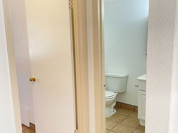 4th image of 1513 Lead Ave SE #0