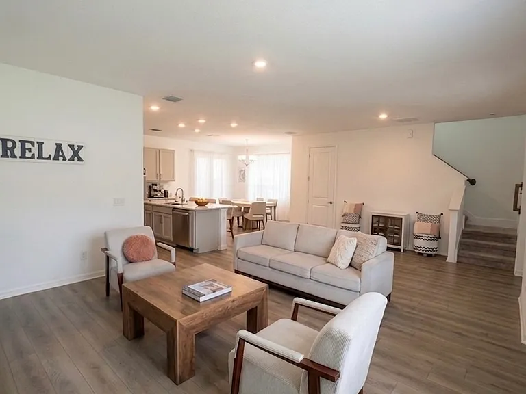 Living / Open Concept