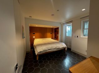 (Undisclosed Address), Ross, CA 94957