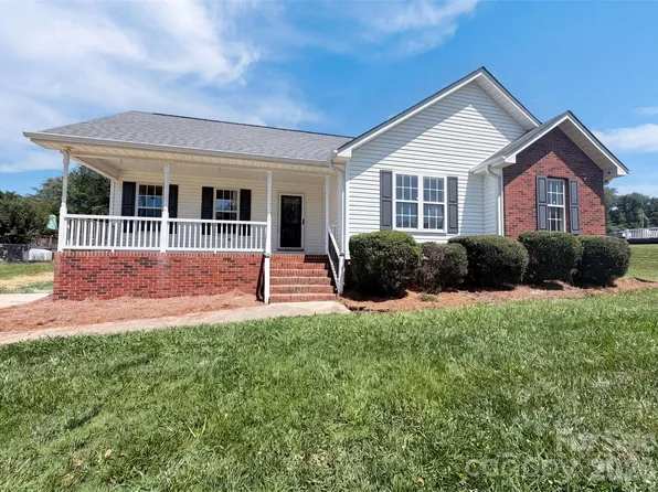 1011 Meagan Ct, Bessemer City, NC 28016
