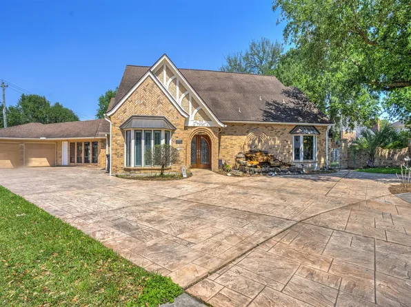 3907 Bolivia Dr, Pasadena, TX 77504