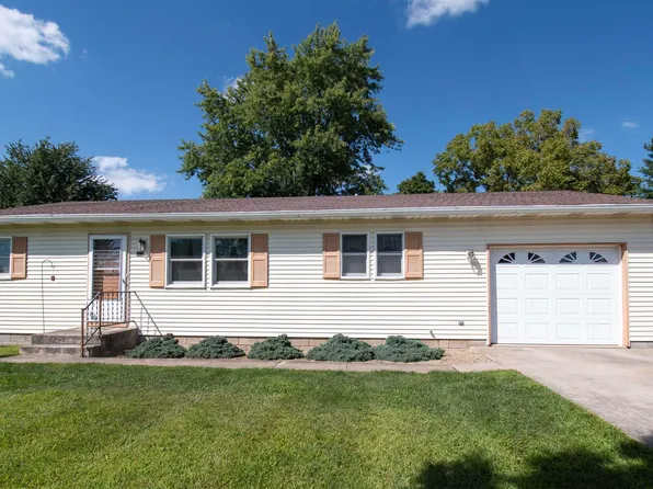 516 Park Meadow Dr, Ligonier, IN 46767