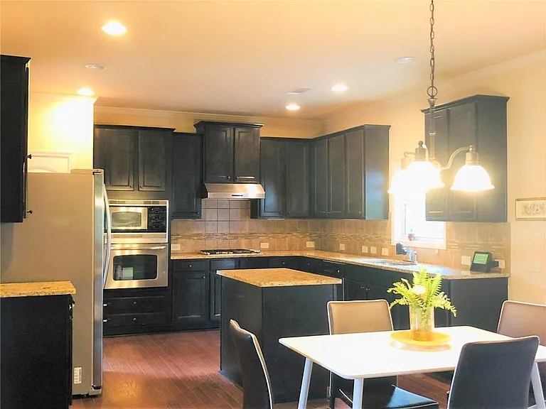 550 Nichols View Way — Photo 16
