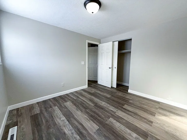 1876 Zettler Rd — Photo 15