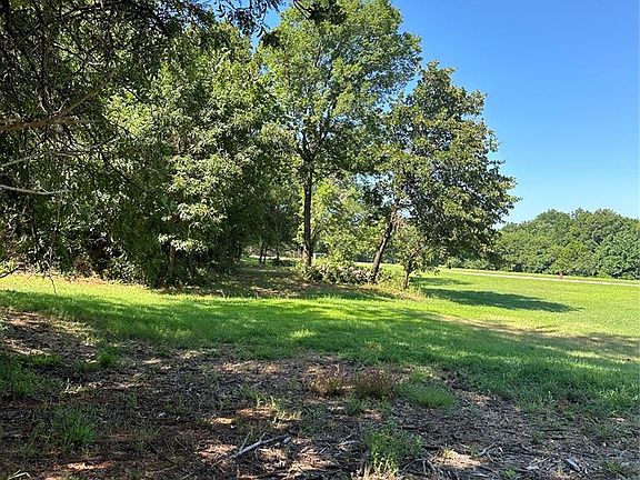 3rd image of 20765 Park Rd Lot 2