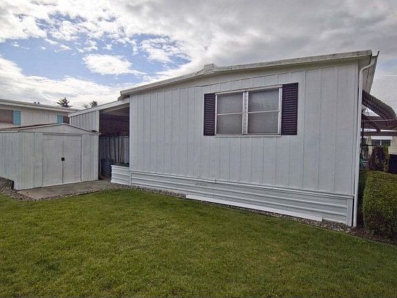 3rd image of 1316 Samuel Dr