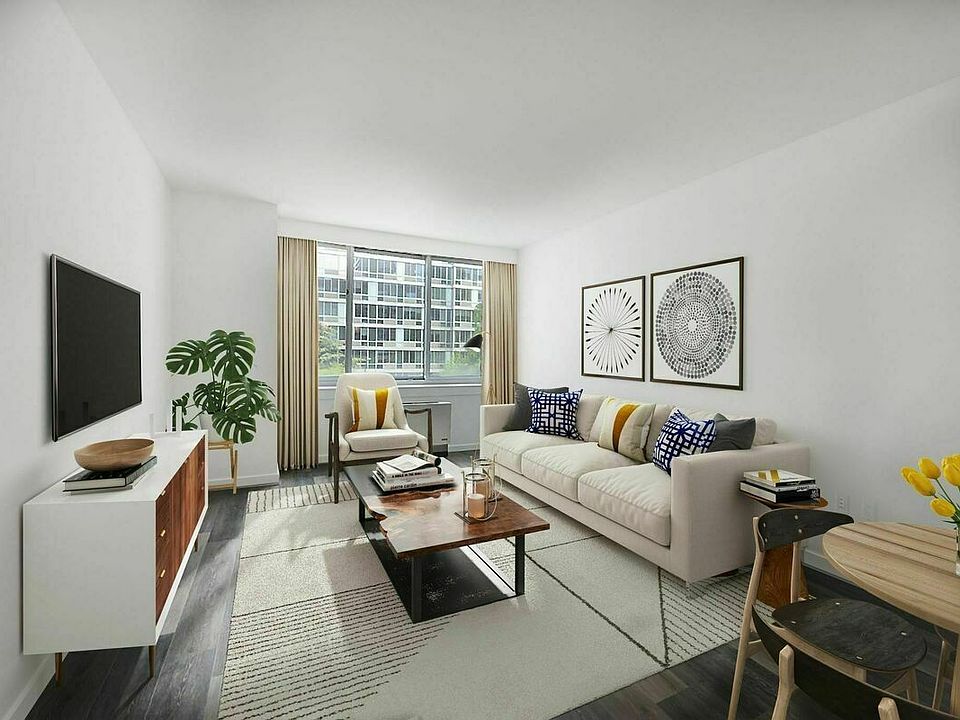 1st image of 229 Chrystie St APT 429