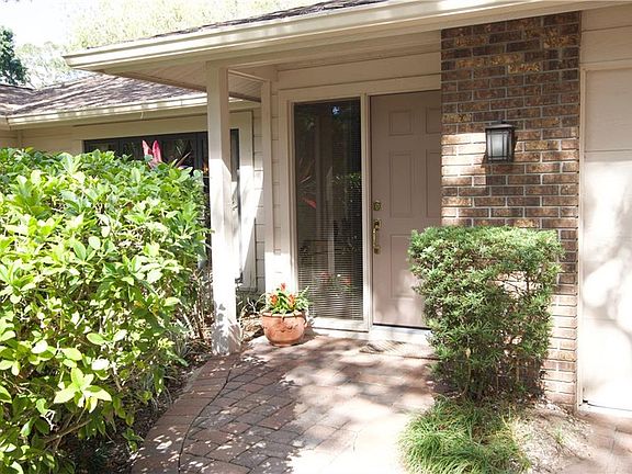 3rd image of 4129 Woodview Dr