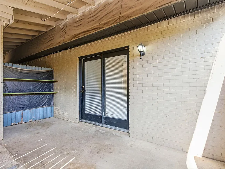 2729 Hurstview Dr — Photo 21