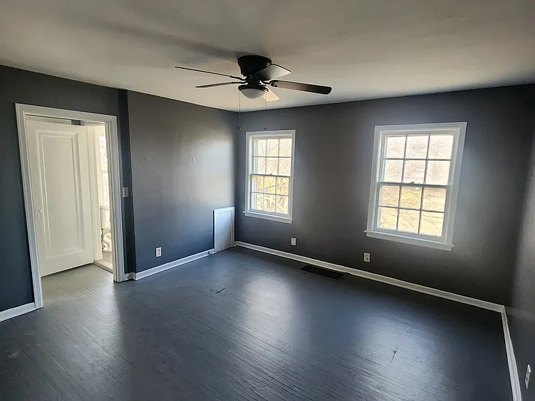 1725 E High St #1725 — Photo 6