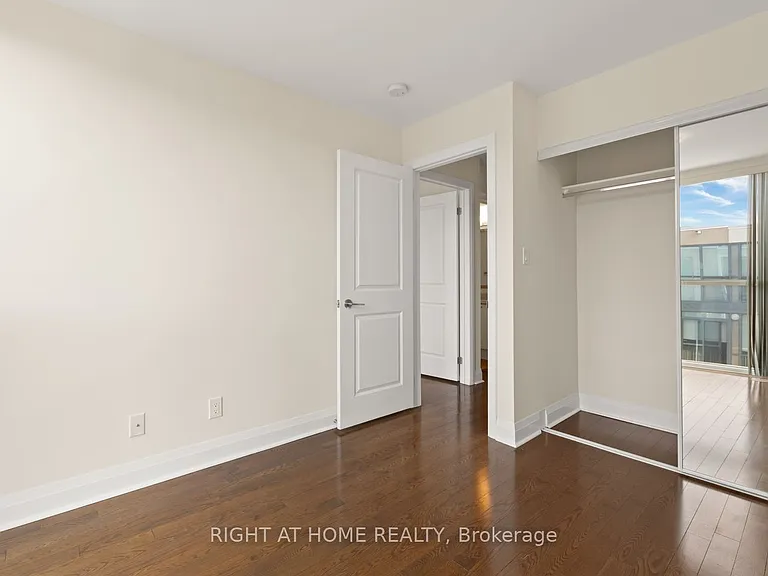5030 Four Springs Ave #3 — Photo 24