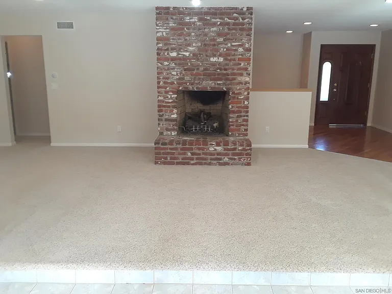 510 Tarento Dr — Photo 31