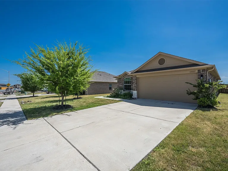 13317 Brahmin Dr — Photo 2