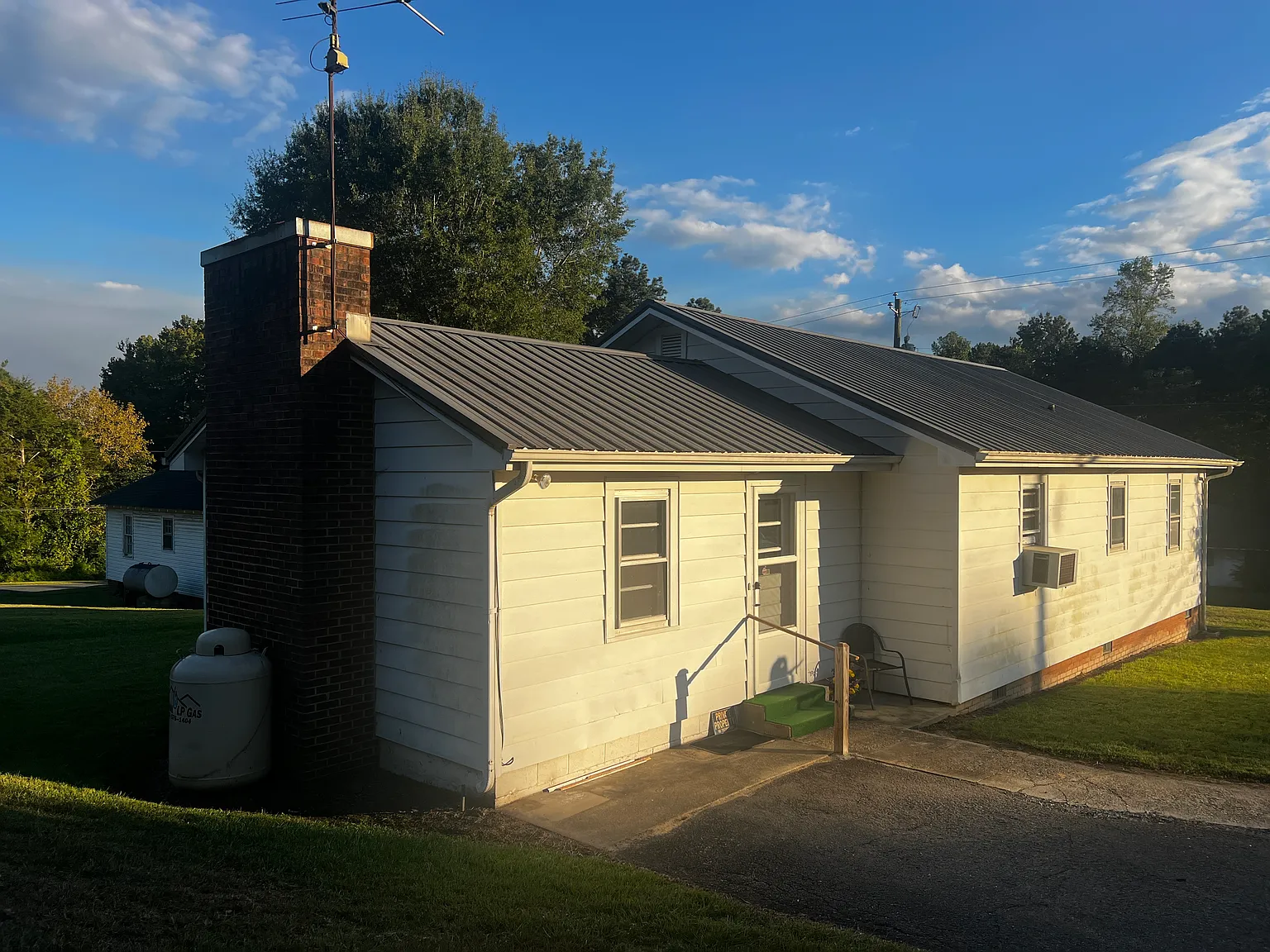 2 bed, 1116 sqft, $1,200 — Photo 4