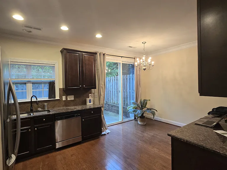 4910 Wyngate Village Dr — Photo 5