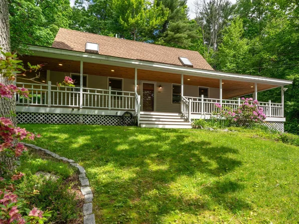 334 Davison Road, Henniker, NH 03242