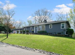 12 Valley View Cir, Milford, OH 45150