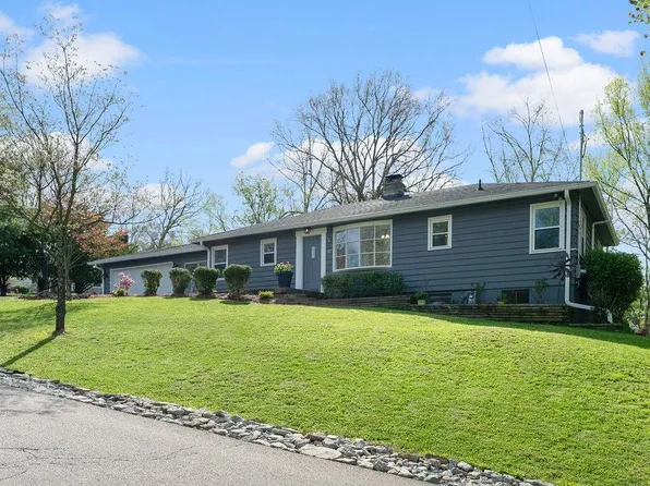 12 Valley View Cir, Milford, OH 45150