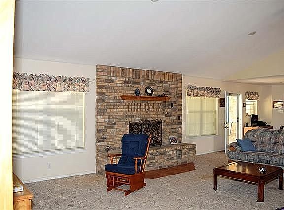 3rd image of 1205 W 6th St