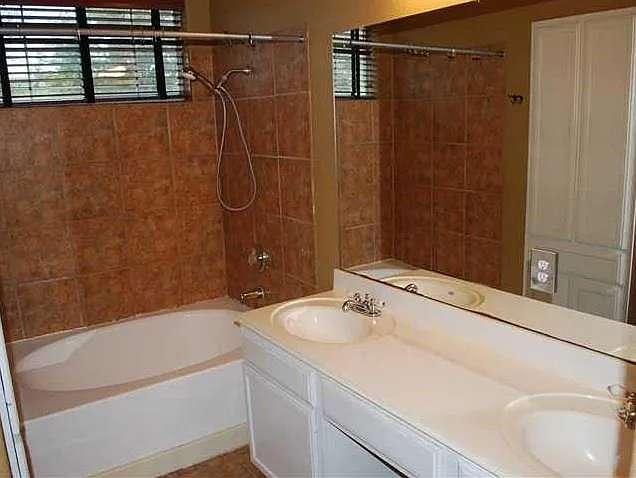4620 W William Cannon Dr #19 — Photo 8