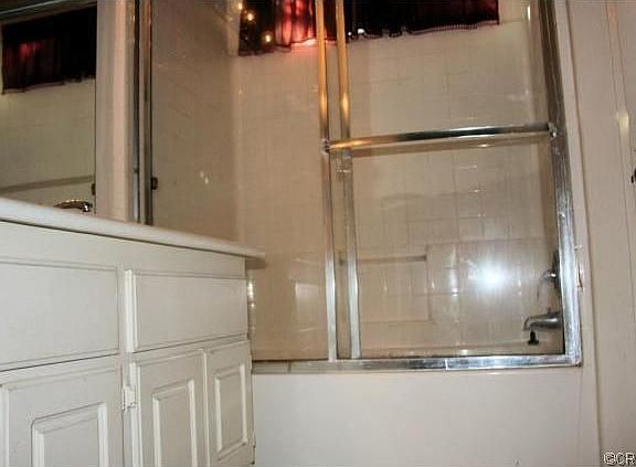 5th image of 13326 Hickory Way