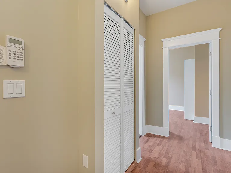 4120 Main St #201 — Photo 16