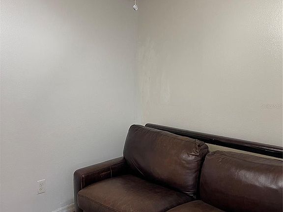 2nd image of 2474 Alamanda Ave