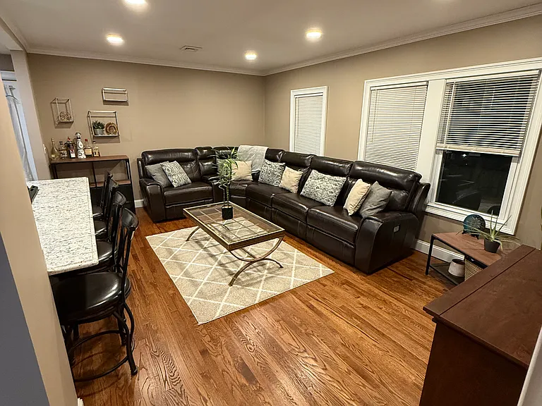 13-15 Howard Ave — Photo 13