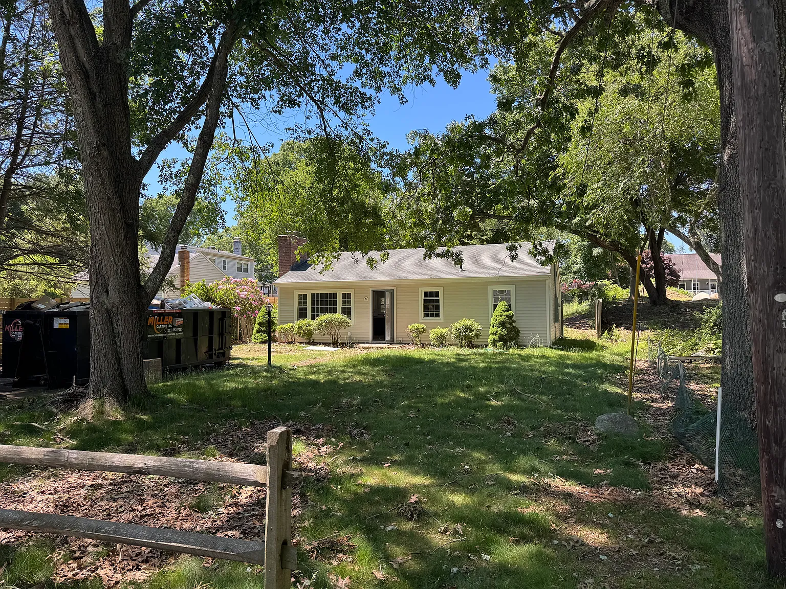 3 bed, 884 sqft, $2,750 — Photo 3
