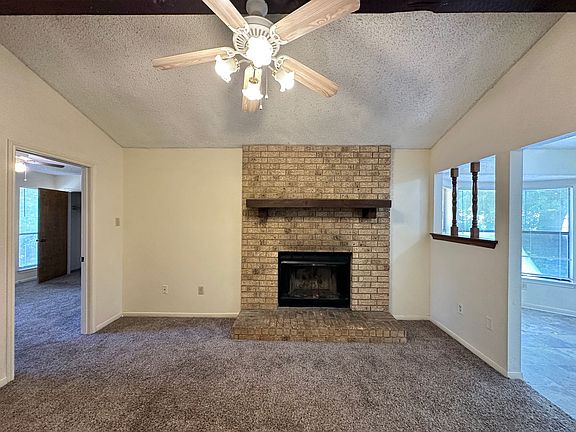 3rd image of 2402 Kirk Cir