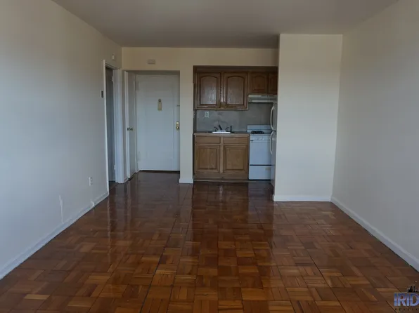 110 Washington Ave, Irvington, NJ 07111