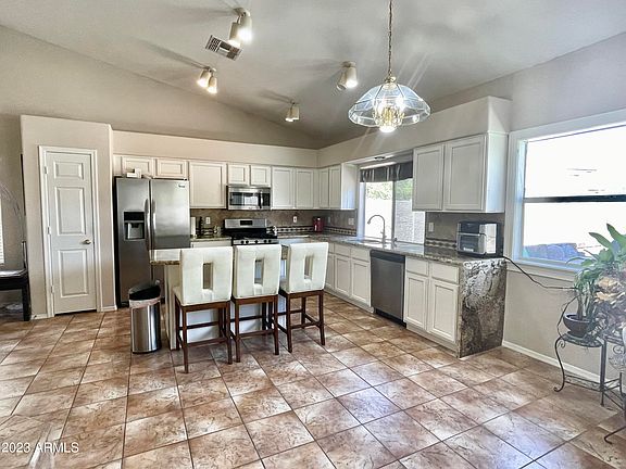 3rd image of 3210 W GENOA Way