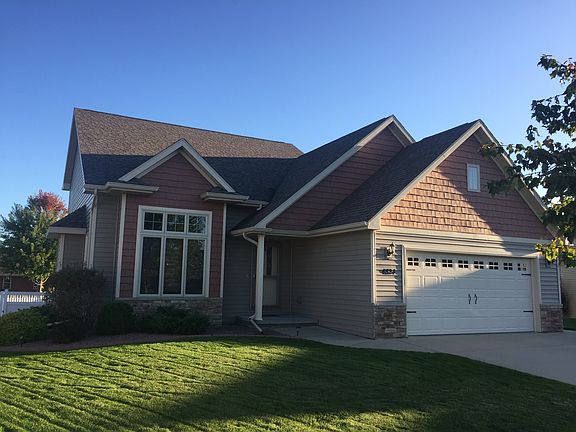 2nd image of 4824 Adriana Ct