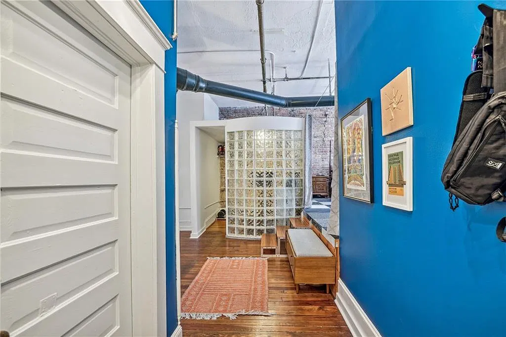 1 bed, 1.0 bath, 1262 sqft, $2,200 — Photo 3