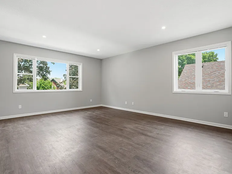 1106 Hawthorne Ave E #1 — Photo 11