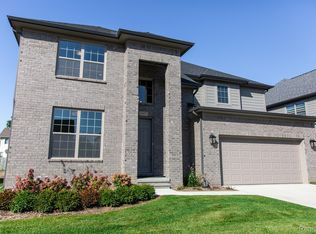 1932 Kohli Dr, Troy, MI 48083