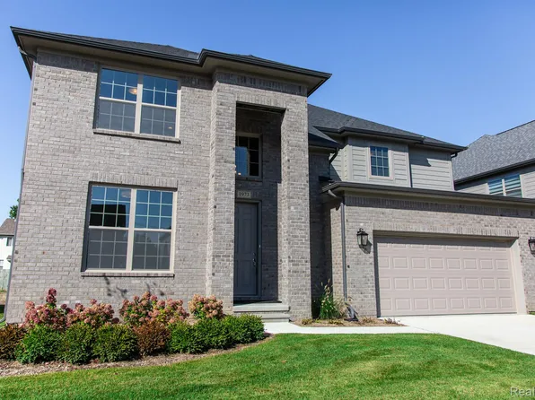 1932 Kohli Dr, Troy, MI 48083