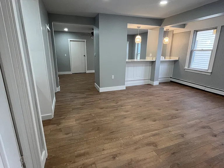 27 S Whipple St #2 — Photo 4