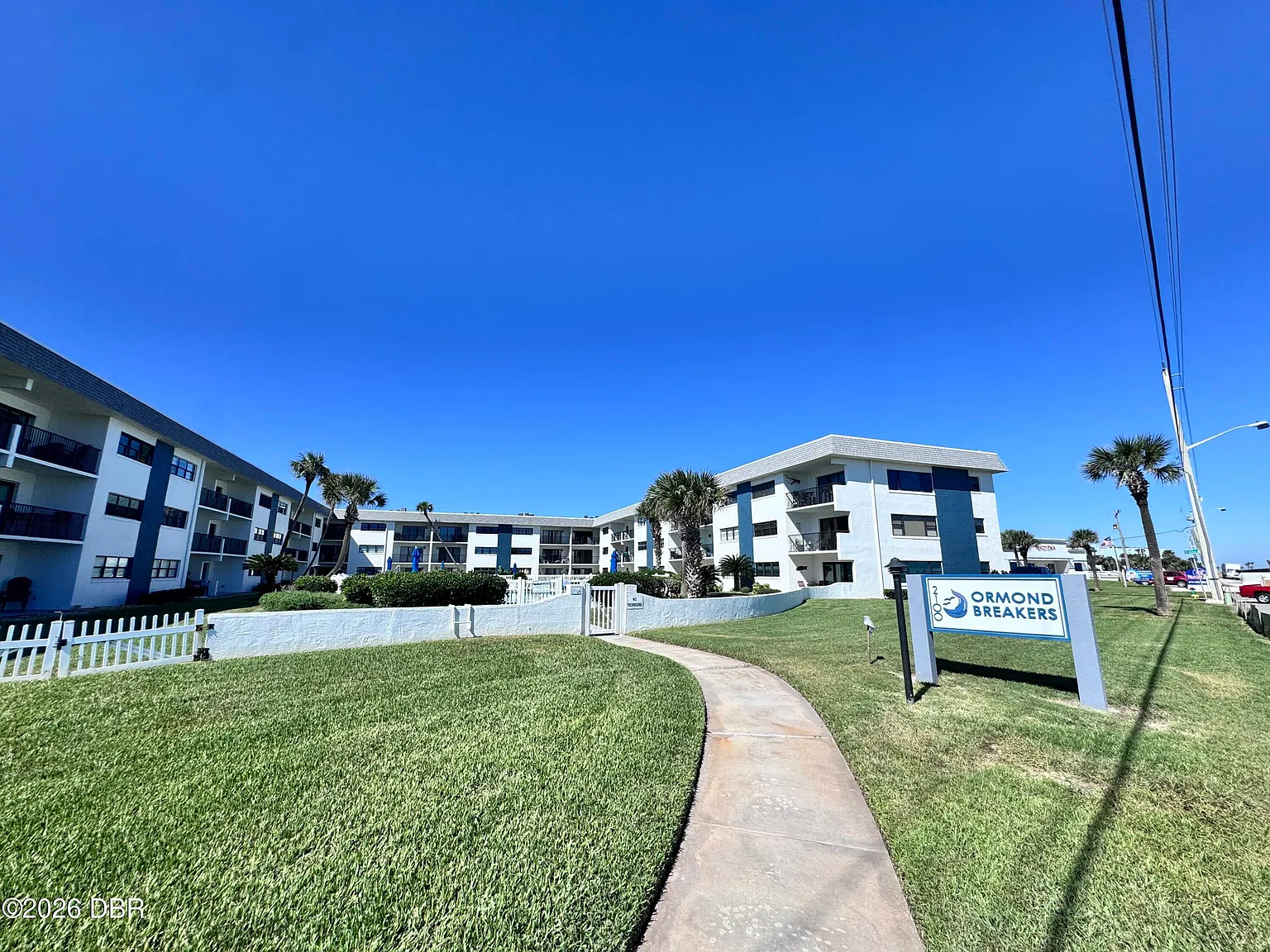 2100 Ocean Shore Blvd — Photo 2