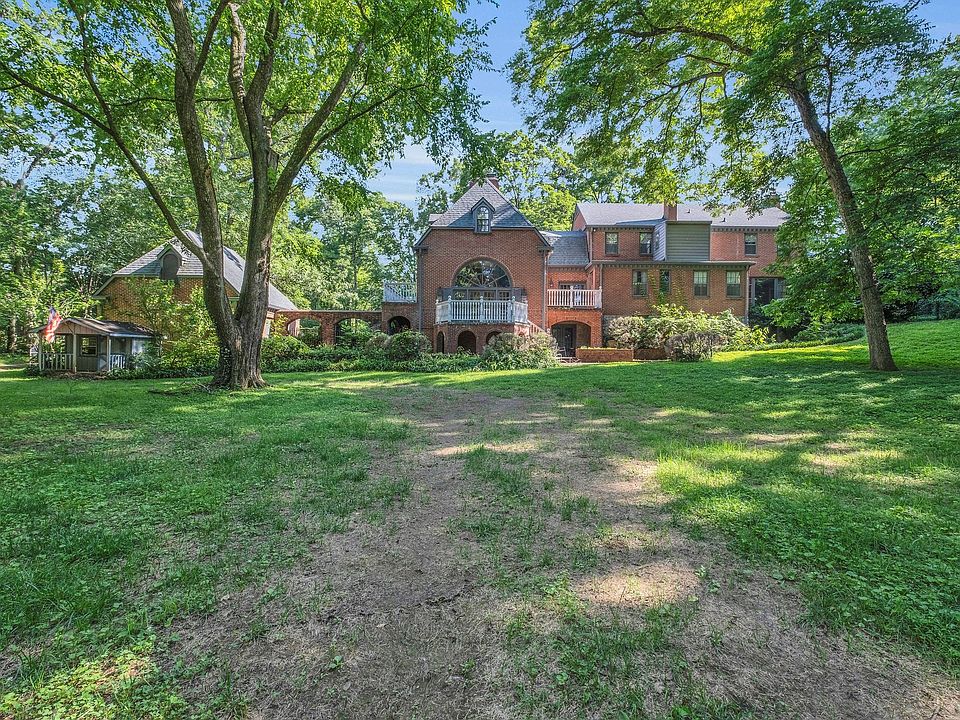 1st image of 1038 Tyne Blvd