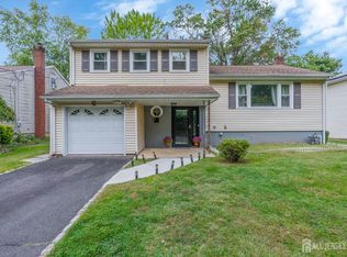 6 Joanne Way, Springfield, NJ 07081