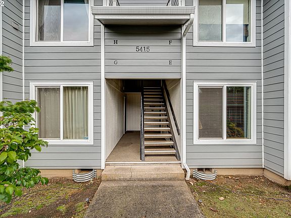 2nd image of 5415 NE 34th St APT H