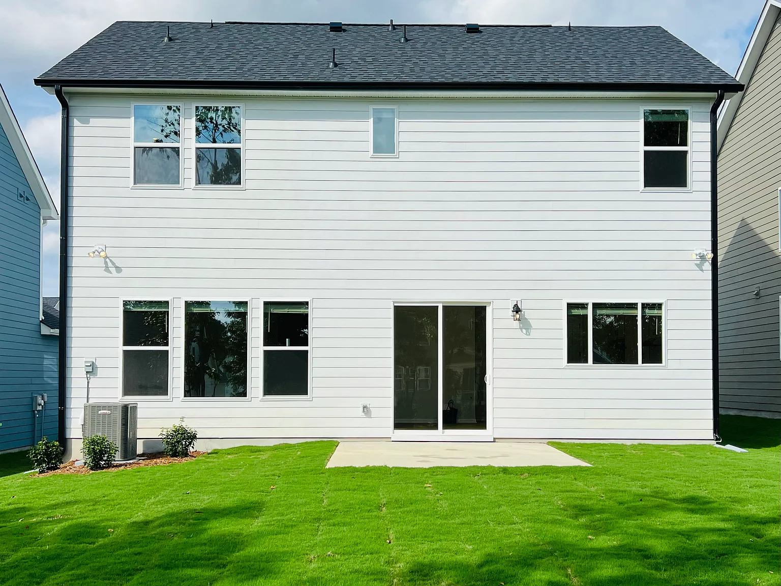4 bed, 2144 sqft, $2,595 — Photo 4