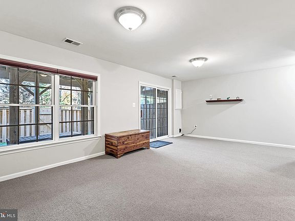 3rd image of 135 Herndon Mill Cir