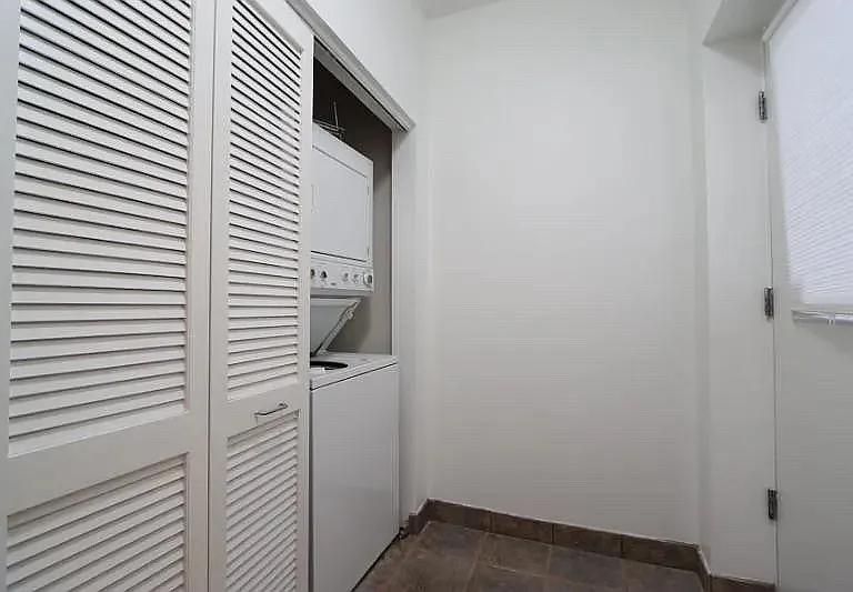 914 S Racine Ave #102 — Photo 18