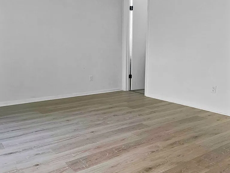115 Christopher Dr — Photo 14