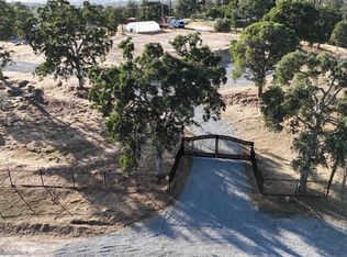 29935 Auberry Rd, Prather, CA 93651