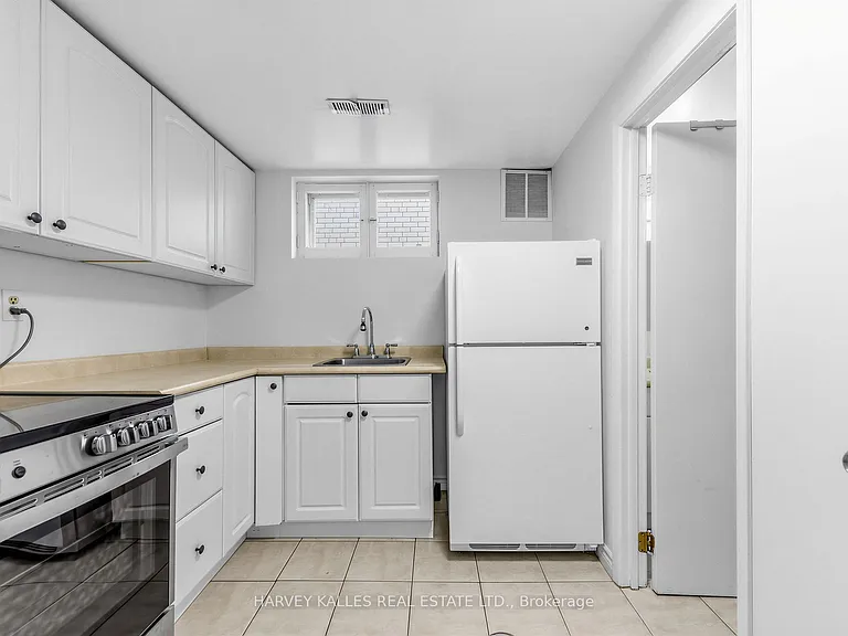 16 Terrydale Dr #BASEMENT — Photo 23