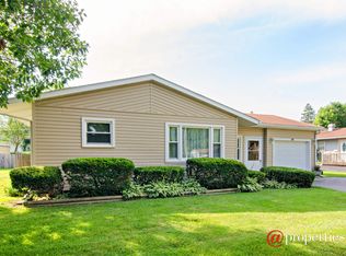 348 Tulsa Ave, Carpentersville, IL 60110